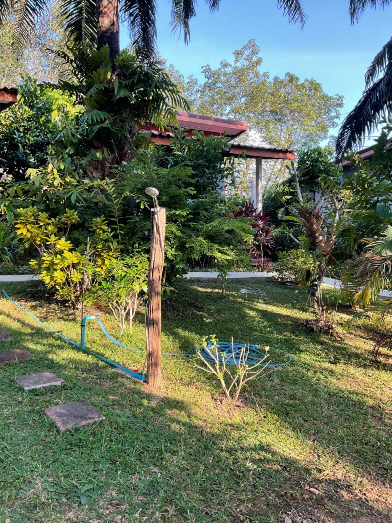 Mada Lanta Mai Keaw Hotel Koh Lanta Exterior photo