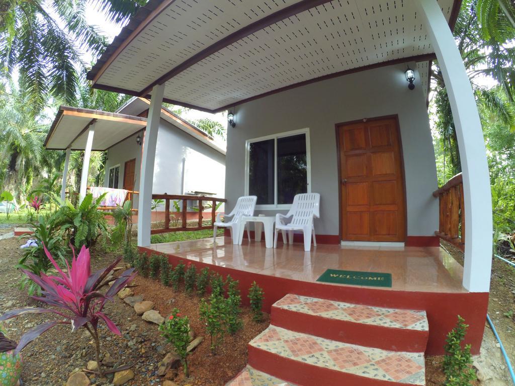 Mada Lanta Mai Keaw Hotel Koh Lanta Exterior photo