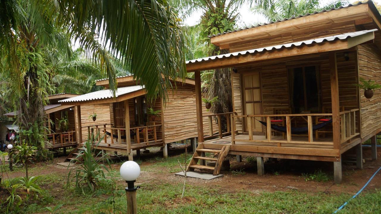 Mada Lanta Mai Keaw Hotel Koh Lanta Exterior photo